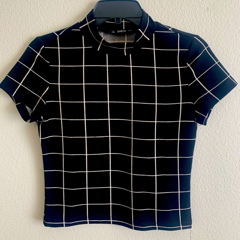 Mock Neck Grid Crop Top